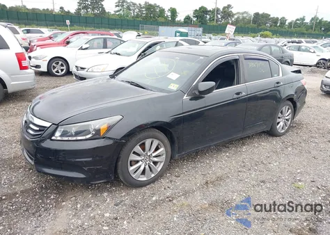 2011 Honda Accord 2.4 Ex-L z USA, uszkodzony, nr VIN 1HGCP2F82BA080515